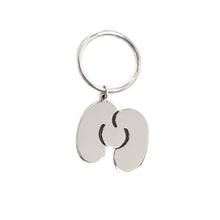 Cargar imagen en la Galería, Llavero Inicial Little Cuics Plata